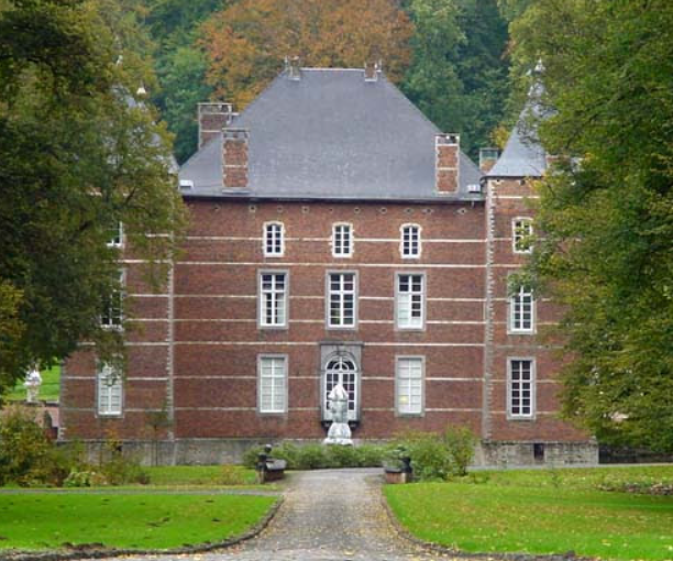 Château de Bonlez, Bas-Bonlez, Belgium
